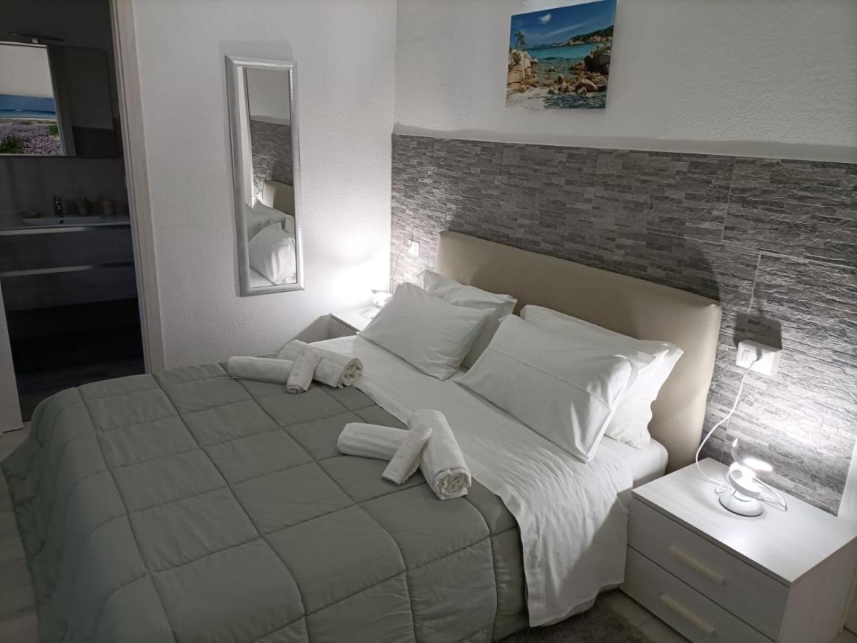 The Sunset Hotel San Teodoro  Exterior photo
